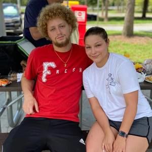 Meet your Posher, Daemon